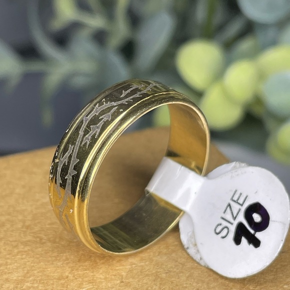 MEN'S GOLD STAINLESS STEEL RING SIZE 10 - Picture 14 of 16